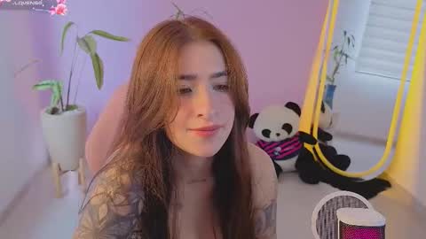 Snapshot of _kylie_miller1 chatting on December 20, 8:05 pm Kylie online show from December 20, 8:05 pm