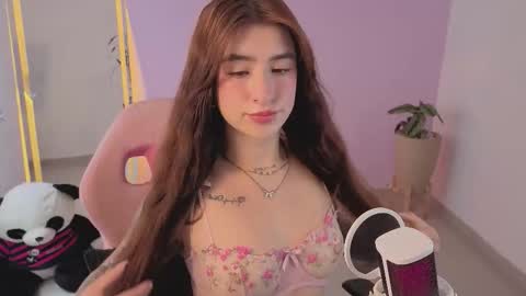 Snapshot of _kylie_miller1 chatting on January 16, 6:45 pm Kylie online show from January 16, 6:45 pm