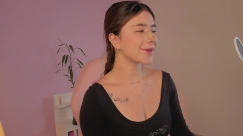 Snapshot of _kylie_miller1 chatting on April 5, 1:03 am Kylie online show from April 5, 1:03 am