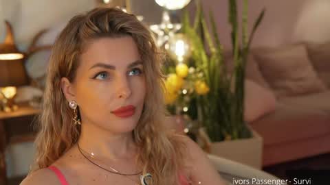 Snapshot of _lady__m_ chatting on May 11, 10:43 am _lady__m_ online show from May 11, 10:43 am
