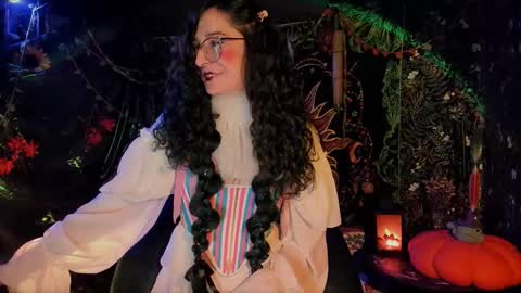 Snapshot of _lady_luna_ chatting on November 1, 12:23 am Lady Luna online show from November 1, 12:23 am