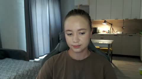 Snapshot of _lalune_ chatting on July 29, 5:38 am _lalune_ online show from July 29, 5:38 am