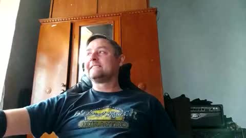 Snapshot of _lastjedi_ chatting on November 21, 10:58 am OBI-WAN online show from November 21, 10:58 am