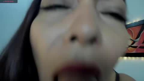 Snapshot of _lauralove_69 chatting on May 8, 9:53 pm Lauralove online show from May 8, 9:53 pm