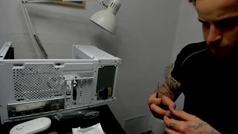 Layne online show from November 19, 4:29 pm