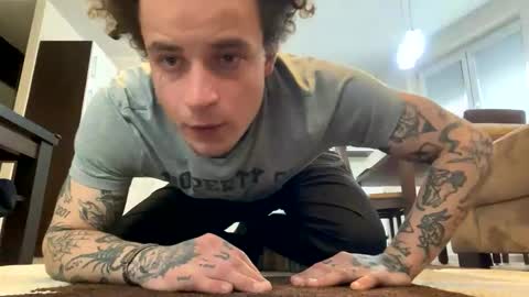 Snapshot of _layne chatting on January 13, 12:54 pm Layne online show from January 13, 12:54 pm