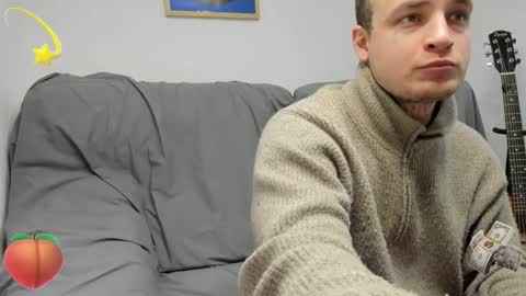 Snapshot of _layne chatting on February 18, 9:05 am Layne online show from February 18, 9:05 am