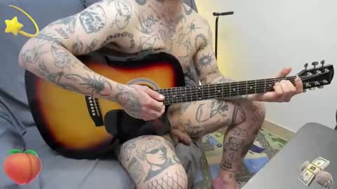 Snapshot of _layne chatting on February 18, 9:11 pm Layne online show from February 18, 9:11 pm