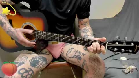 Snapshot of _layne chatting on February 22, 8:07 pm Layne online show from February 22, 8:07 pm