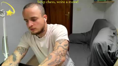 Snapshot of _layne chatting on July 15, 1:05 pm Layne online show from July 15, 1:05 pm