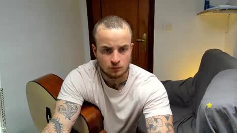 Snapshot of _layne chatting on July 28, 2:05 pm Layne online show from July 28, 2:05 pm