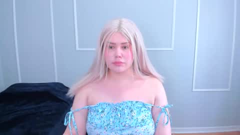 leana online show from November 11, 4:29 pm