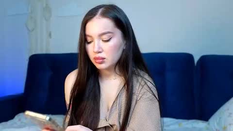 _lexie_rivers_ online show from February 10, 3:43 am