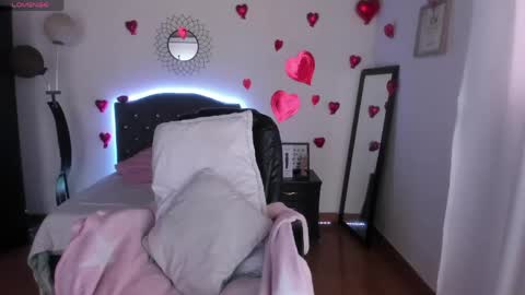 Snapshot of _lia_baby chatting on May 7, 6:13 pm Lia online show from May 7, 6:13 pm