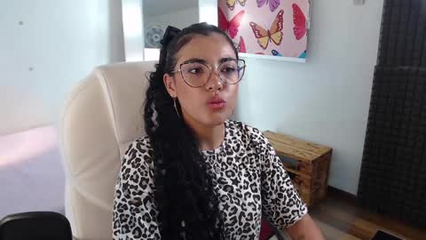 Snapshot of _lili_rose chatting on January 20, 9:01 pm Lili online show from January 20, 9:01 pm