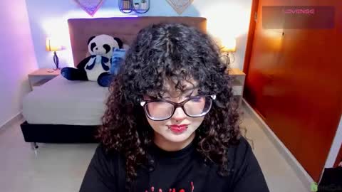 Liily online show from October 1, 9:43 pm