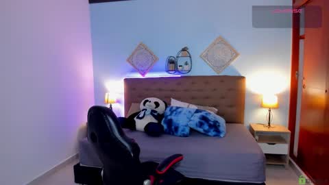 Liily online show from October 2, 11:12 pm