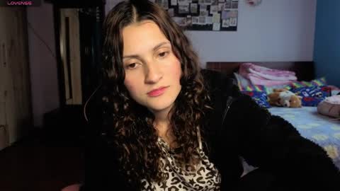 Snapshot of _lindasy_ chatting on April 5, 9:34 pm Lindasy online show from April 5, 9:34 pm