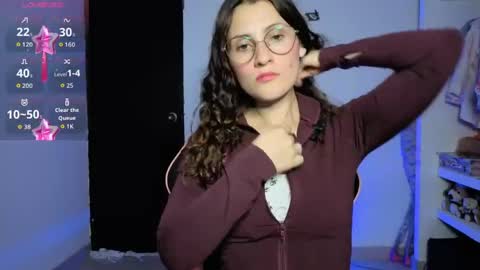 Snapshot of _lindasy_ chatting on April 27, 2:53 am Lindasy online show from April 27, 2:53 am