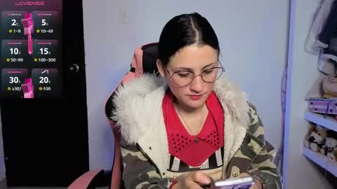 Snapshot of _lindasy_ chatting on May 28, 9:28 am Lindasy online show from May 28, 9:28 am