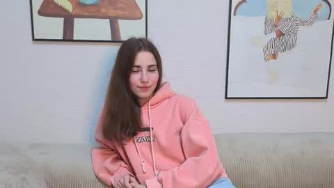 Emma online show from September 25, 11:19 pm