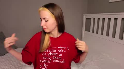 Emma online show from October 23, 2:27 pm