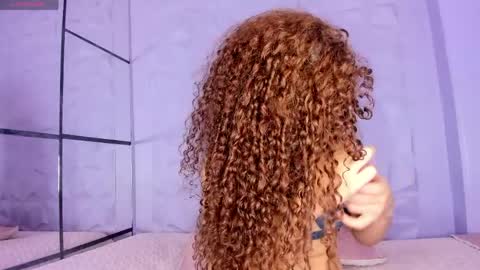 Snapshot of _littlelia chatting on March 26, 1:49 pm Anna online show from March 26, 1:49 pm