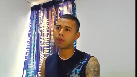 _logan_colton_ online show from December 2, 5:41 pm