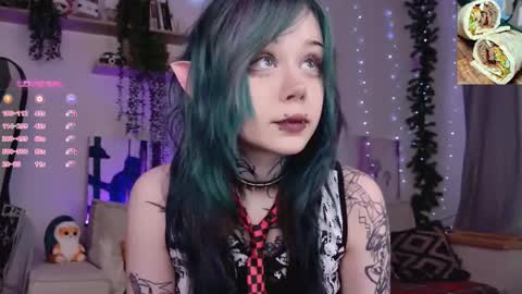 Snapshot of _lollyshy_ chatting on January 11, 9:25 am Lolly online show from January 11, 9:25 am