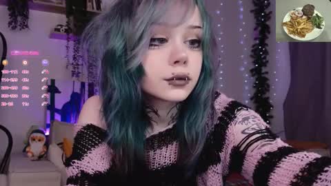 Snapshot of _lollyshy_ chatting on January 17, 7:13 am Lolly online show from January 17, 7:13 am