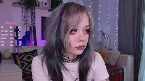 Snapshot of _lollyshy_ chatting on February 3, 9:47 am Lolly online show from February 3, 9:47 am