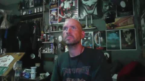That guy online show from June 12, 6:18 pm