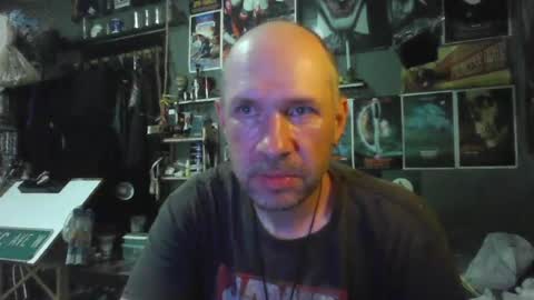 Snapshot of _longfellow chatting on June 22, 6:27 pm That guy online show from June 22, 6:27 pm