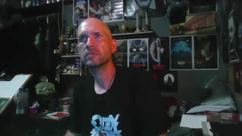 Snapshot of _longfellow chatting on June 25, 5:07 am That guy online show from June 25, 5:07 am