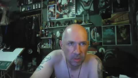 Snapshot of _longfellow chatting on July 7, 6:34 pm That guy online show from July 7, 6:34 pm