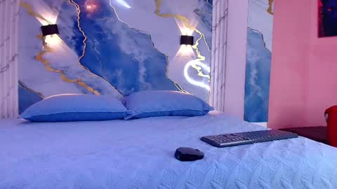 Lorrayne online show from October 22, 12:05 pm