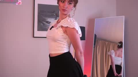 Snapshot of _louiseana_ chatting on June 18, 12:09 pm _louiseana_ online show from June 18, 12:09 pm