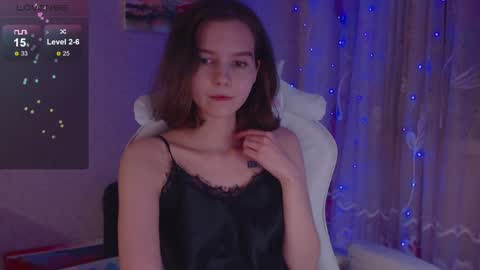 Snapshot of _lovelylu_ chatting on December 11, 7:36 pm Lu online show from December 11, 7:36 pm