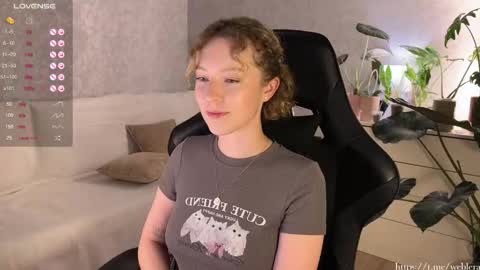 Snapshot of _lucky13__ chatting on September 9, 7:57 pm Valerie or just Lera online show from September 9, 7:57 pm