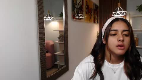 Snapshot of _lucy_grey chatting on July 2, 11:05 am Lucy online show from July 2, 11:05 am