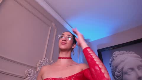 Snapshot of _luna_dupont_ chatting on January 18, 2:33 pm Luna online show from January 18, 2:33 pm