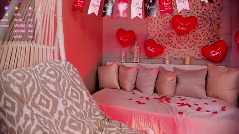 Snapshot of _luna_dupont_ chatting on February 14, 2:02 pm Luna online show from February 14, 2:02 pm