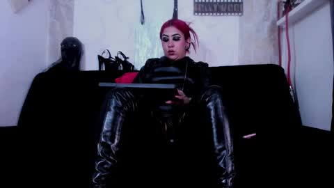 MISS LUNA online show from September 23, 7:55 am