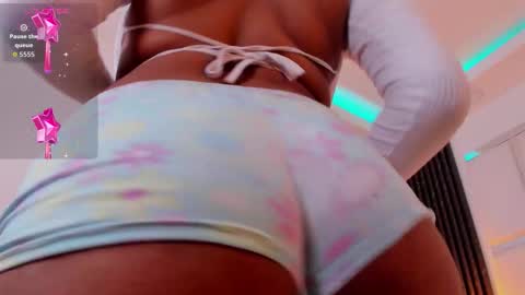 _luna_rossee_ online show from March 12, 12:06 am