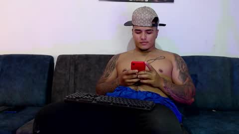 Snapshot of _luxury_23 chatting on October 9, 11:58 pm STIVEN online show from October 9, 11:58 pm