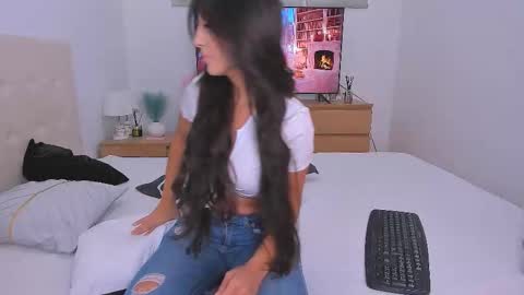 Snapshot of _lyna chatting on September 25, 8:34 pm Lynna online show from September 25, 8:34 pm