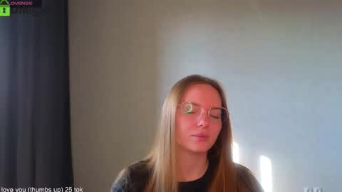 Welcome guys  Pleasure to see you all here  My name is Lysafeta and MichaelaTip menu is active Private is open  online show from September 17, 4:36 am