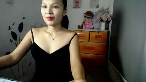 _m1ssj3n online show from April 18, 9:24 am