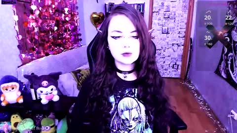 Mia online show from March 3, 3:45 am