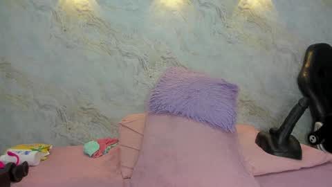 Maddy online show from January 22, 11:56 am